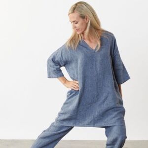 bryn walker | Bingley Linen Tunic Top Lagenlook Artsy Beachy Coastal Grandma
